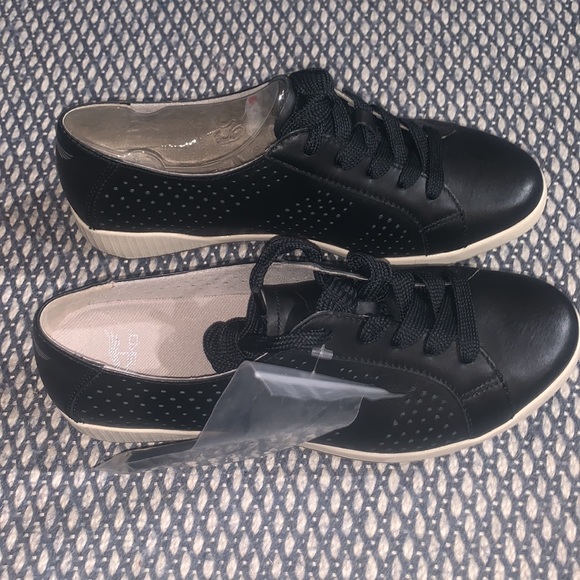 Dansko Orli Leather sneaker - Picture 8 of 11
